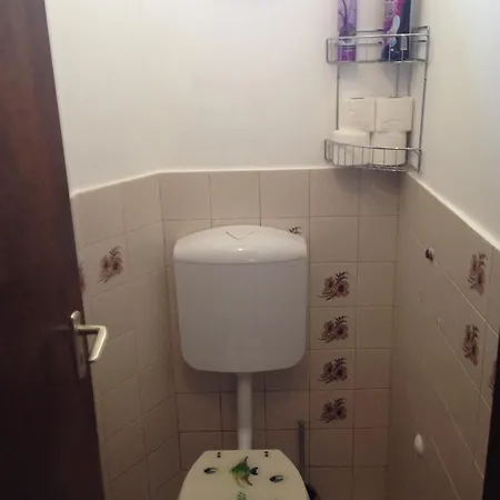 בית הארחה Valentin Vendeghaz בלטונללה