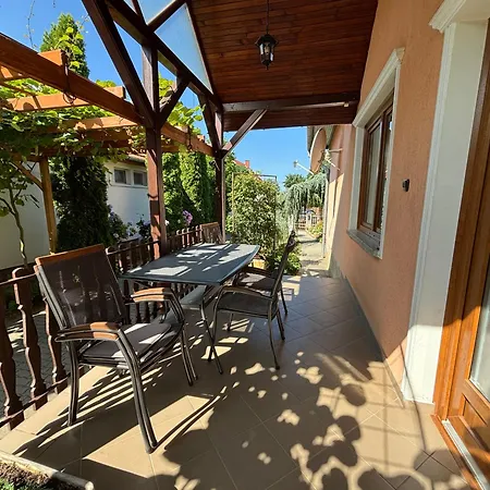 Гостевой дом Valentin Vendeghaz Балатонлелле