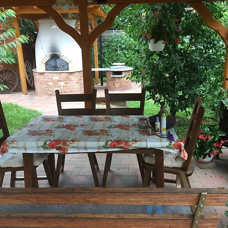 Gasthuis Valentin Vendeghaz